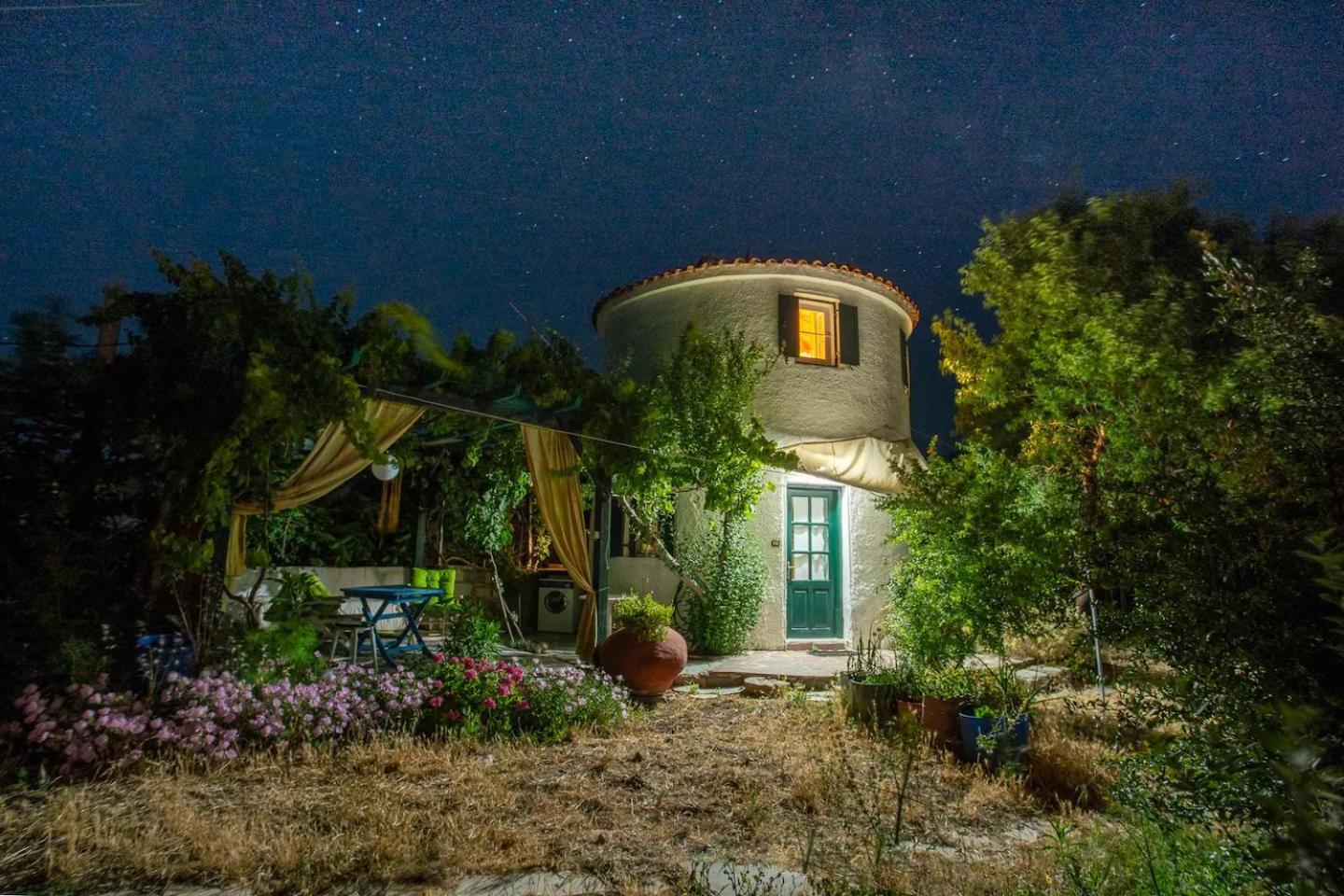 Luxury tent Windmill For Two Near Skala Eressos Eresos (Lesbos)